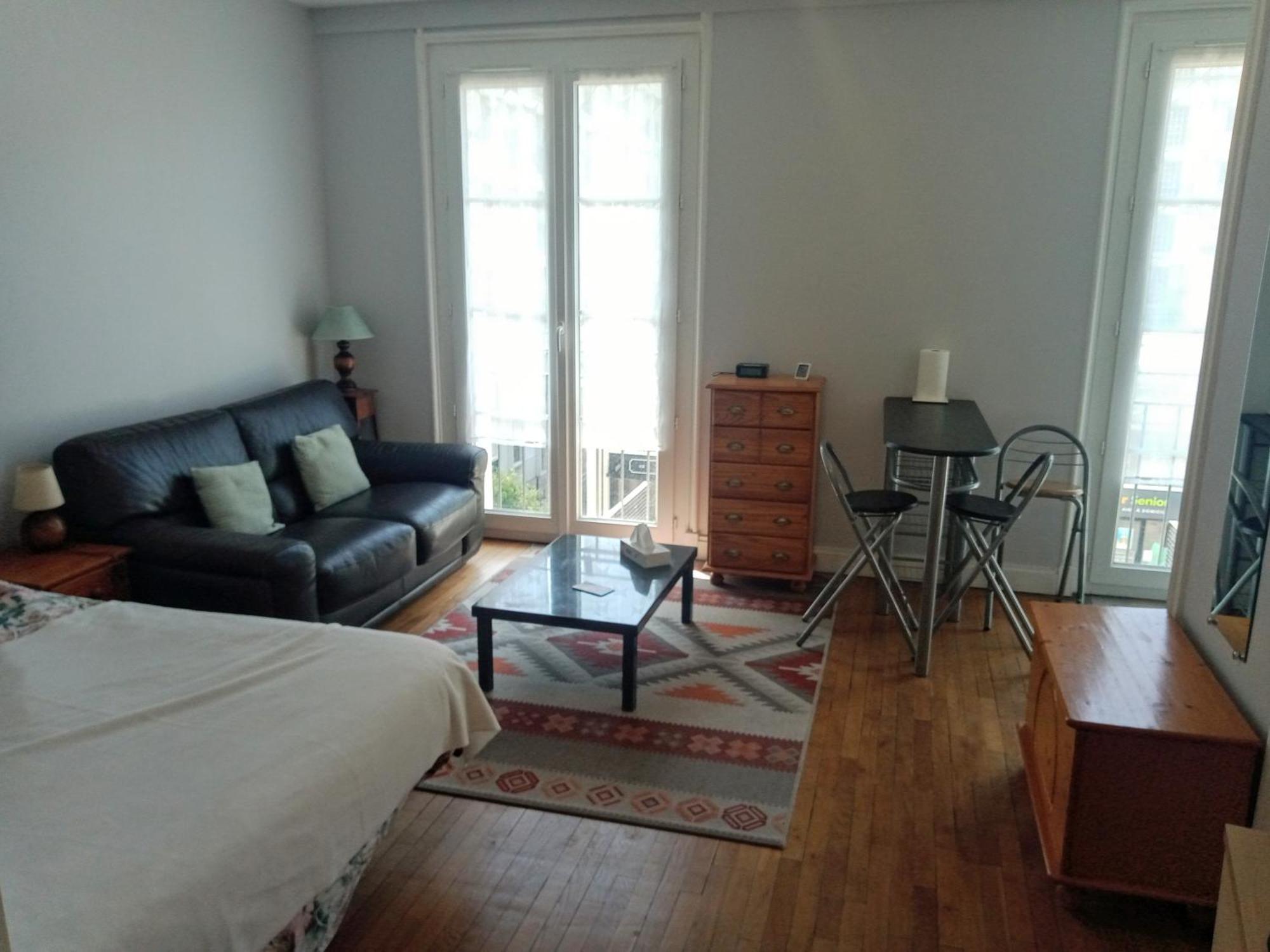 Appartement Perret 105 Rue Victor Hugo, Lumineux, Plein Centre, Parking Prive Arrivee Autonome Tout A Pied Le Havre Kültér fotó